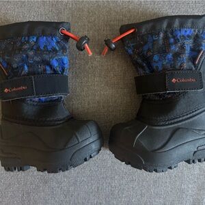 Columbia Kids' Black and Blue Patterned Snow Boots